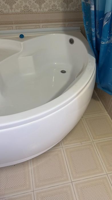 Акриловая ванна.