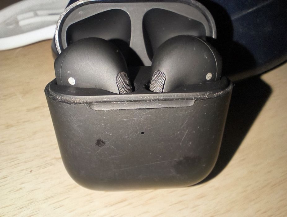AirPods не работающие