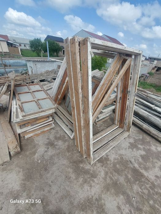 Oyna sotiladi boyi 163 sm eni 118 sm