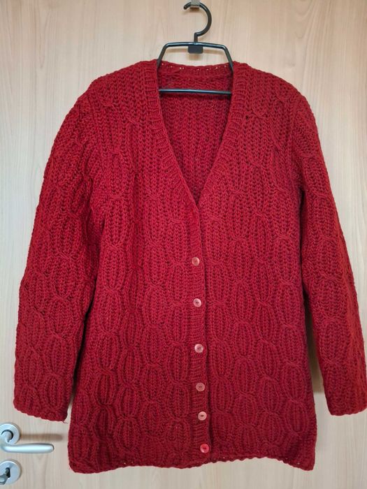 Дамска жилетка от естествена вълна