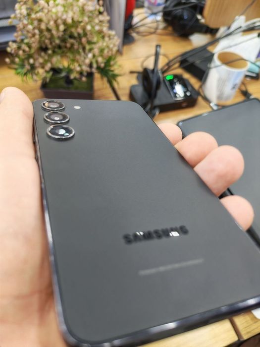 Samsung  s23 512 хорошее состояние