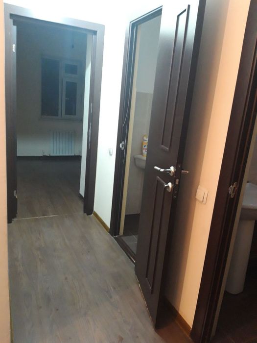 3 xonali 51 kv barcha qulayliklarga ega.Uy jihozlari bilan