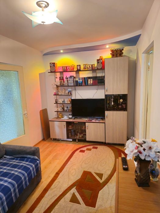 Investiție! 2 camere, etaj 1, centrală proprie, preț bun