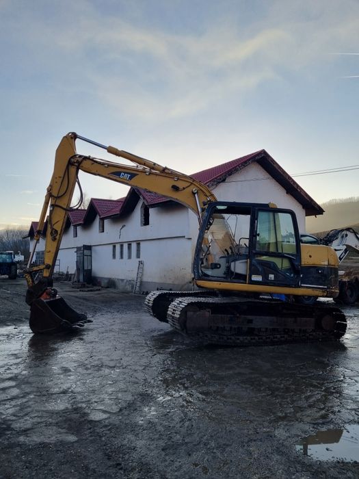 Dezmembram excavator Caterpillar 312 LC — poza 3