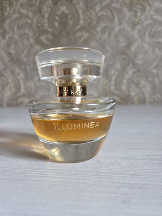 Продам Духи Illuminea Mary Kay