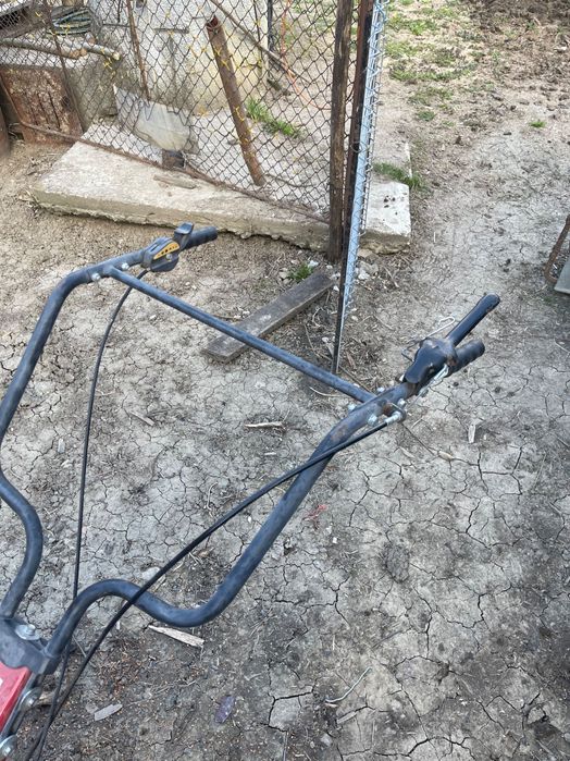 Vând Motosapa einhill stare foarte bună ! Folosită foarte puțin