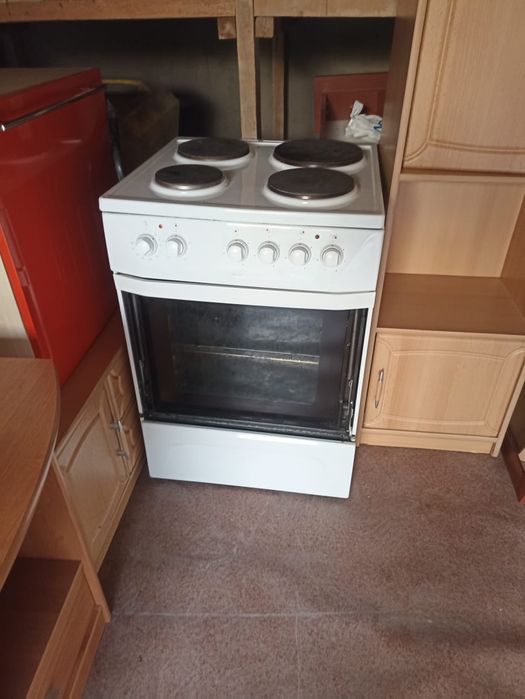 Электрическая плита