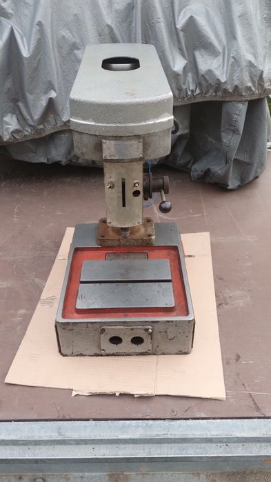 Настолна бормашина българска