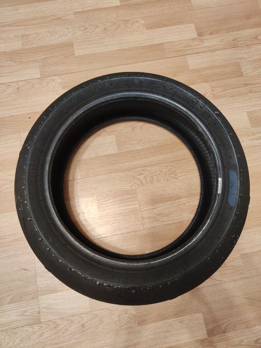 Vand anvelope moto Pirelli utilizate