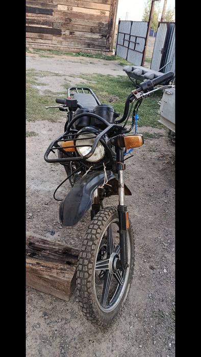 Продам мотоцикл 200 кубов