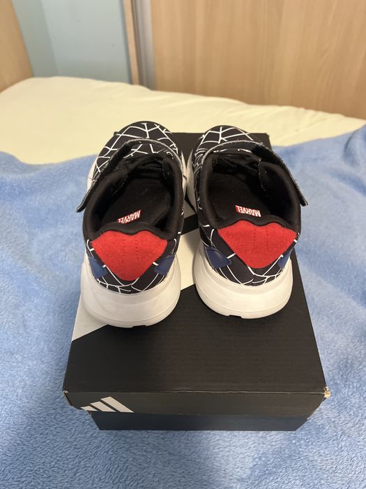 Маратонки ADIDAS MARVEL SPIDERMAN 27 номер за момче