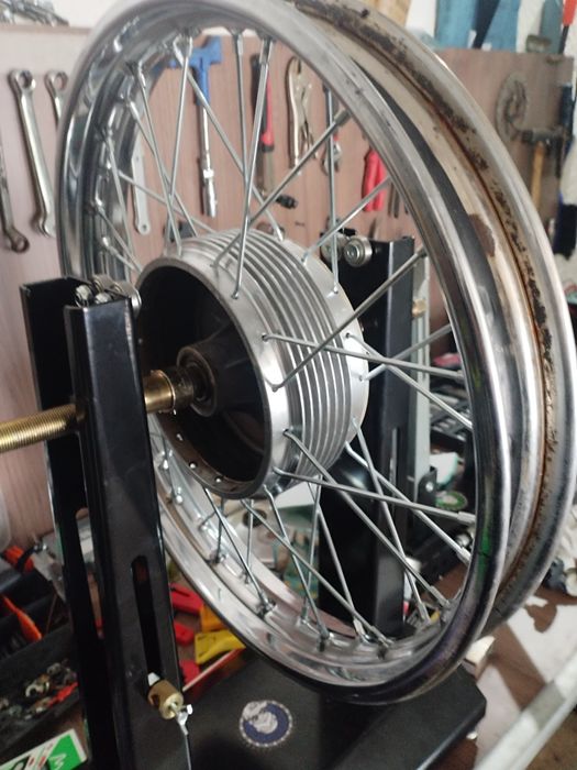 Мото капли,наплитане,изправяне и центроване