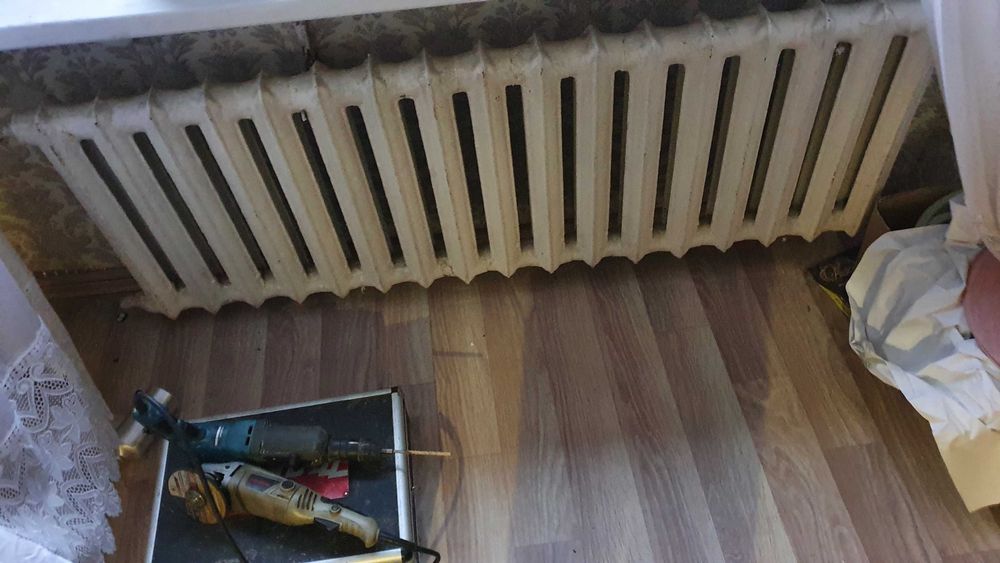 Батареи чугунные б/у 2500 за ребро