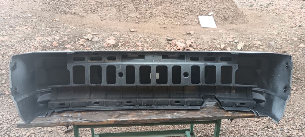 Продам бампер ваз 2110 новый