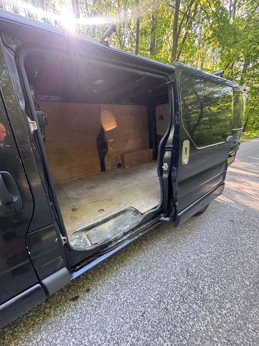 Vând Opel Vivaro 2.0 TDI
A
Cartea intreaga