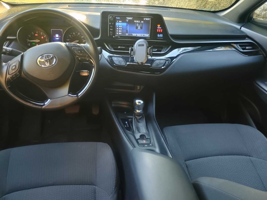 Toyota C-hr, 2018, 17000км