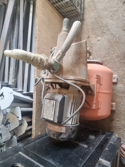 Срочно продам насосы