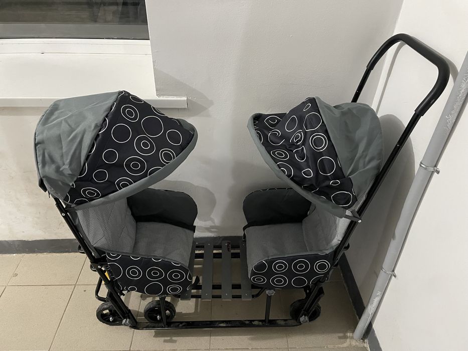 Продам санки для двоих детей, б/у, цена 40тыс