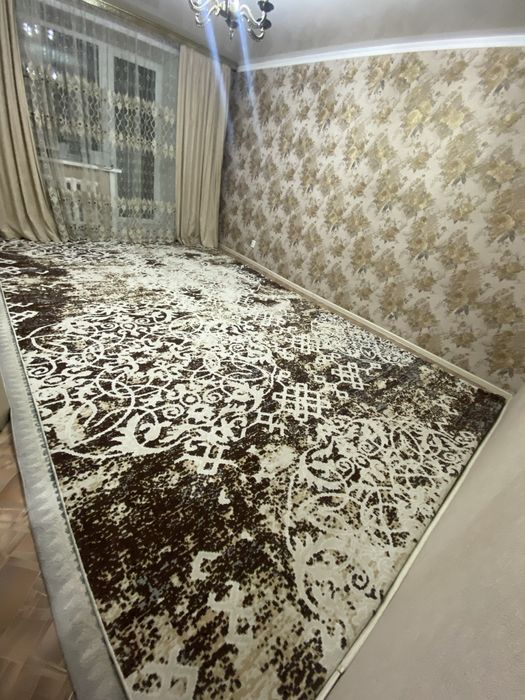 Ковер,бу 3.5,в отличном состояние
