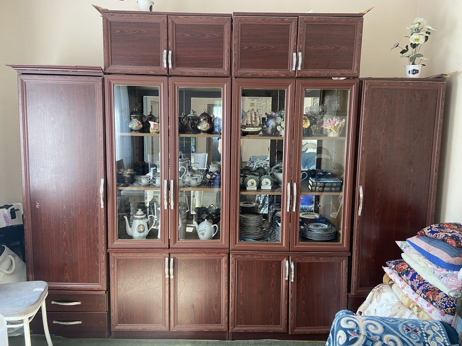 Стенка в гостиную