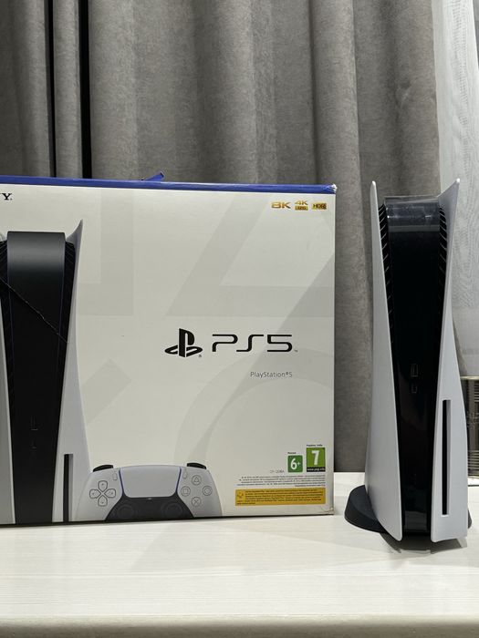 Playstation 5 на 825 Гб