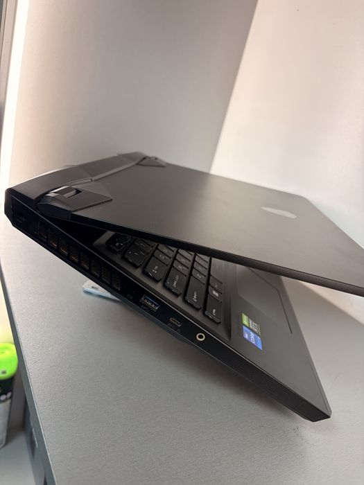 MSI Vector GP76 i7-12/16/rtx3070ti/512ссд