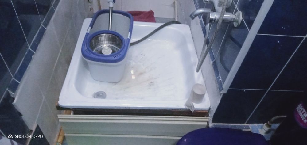 Срочно продам водонагреватель и душевой поддон с корпусом