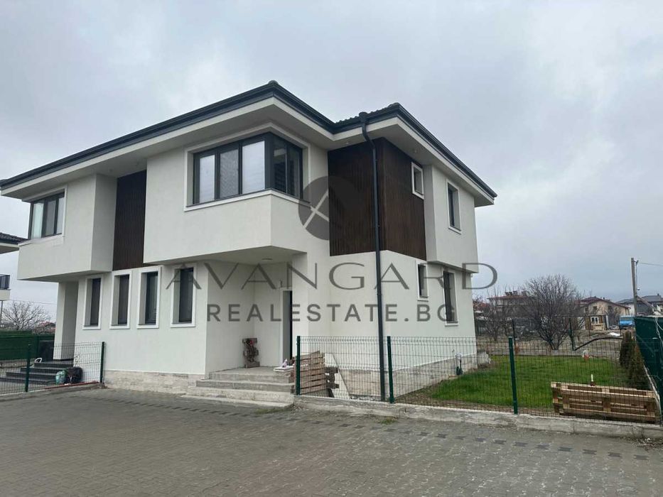 Продава се Къща в Пловдив, Беломорски - 144 кв.м за 2409 €/кв.м - Снимка #11