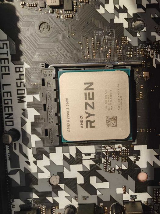 ASRock B450M Steel Legend + Ryzen 5 5600, шестядрен 3.5/4.4GHz АМ4 + 16GB РАМ DDR4