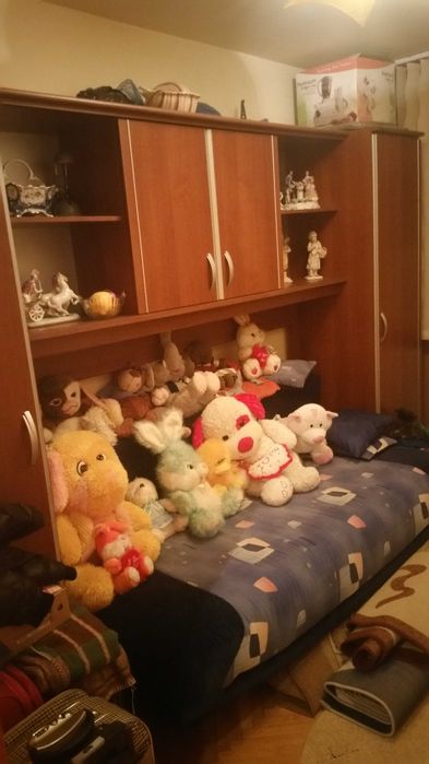 Inchiriez Apartament 3 Camere Zona Valea Aurie Etaj 1