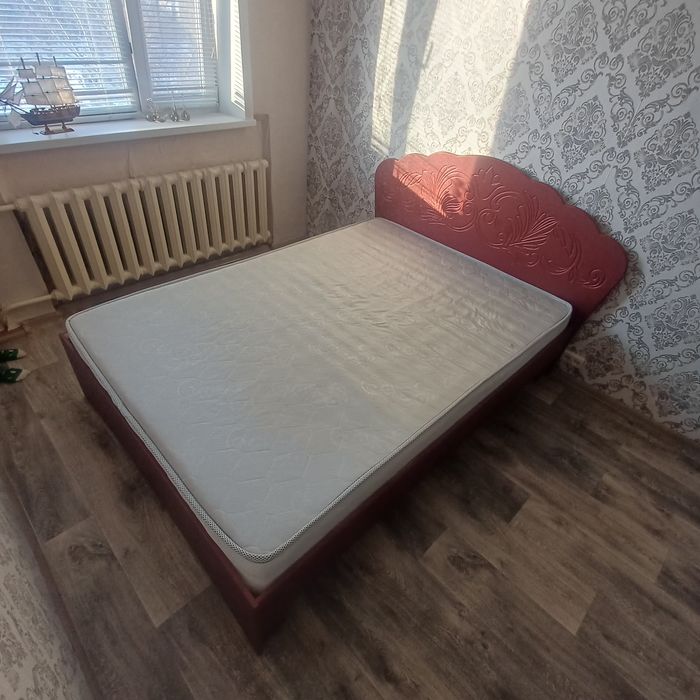 Продам кровать в хорошем состоянии,
