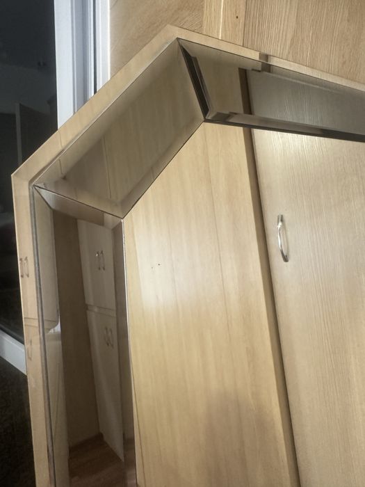 Продам зеркало настенное