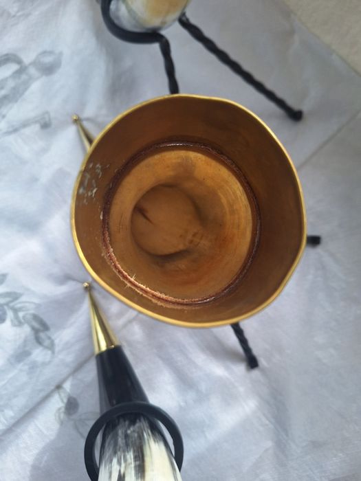 Чаша от естствен рог, викингска чаша