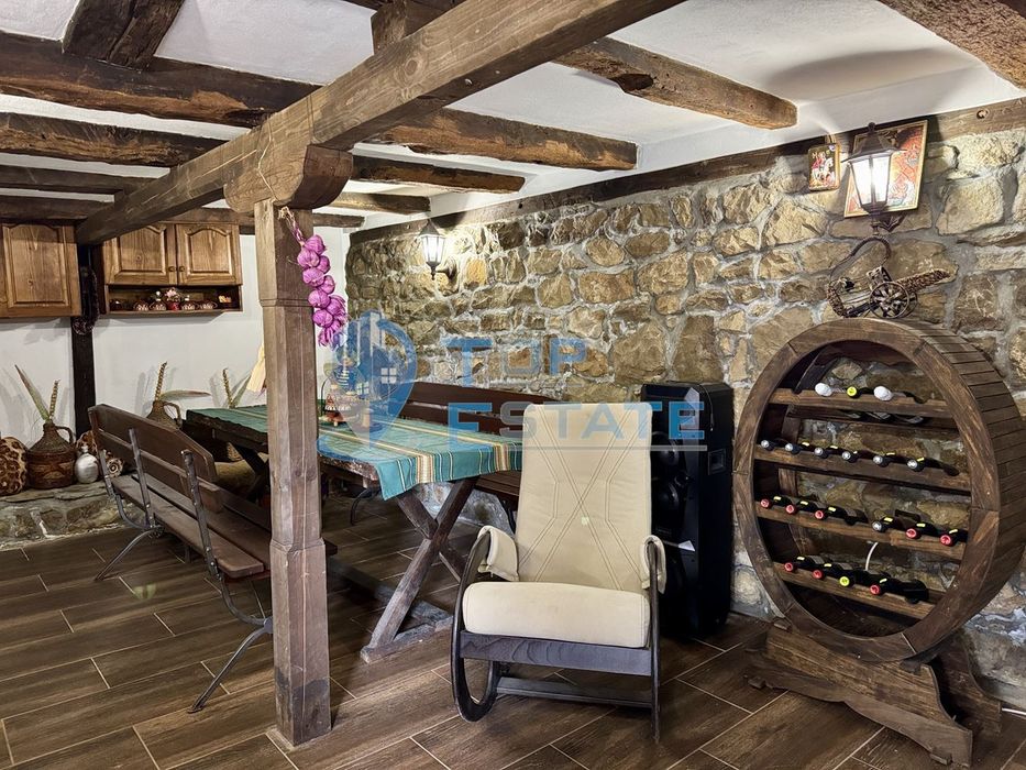 Продава се Къща в Елена - 70 кв.м за 959 €/кв.м - Снимка #1