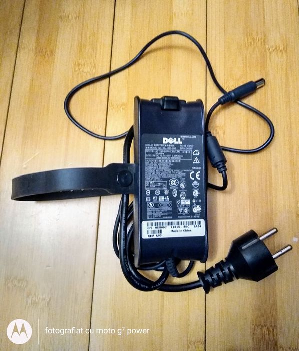 Vând încărcător original laptop Dell PA-1650-O5D 230V/ 65W