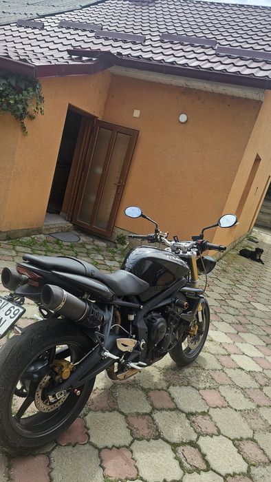 Triumph Street Triple 675 Race Carbon - 69.8kw (nu hornet , mt , cb ,etc)