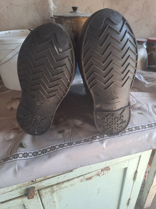 Продам валенки новые