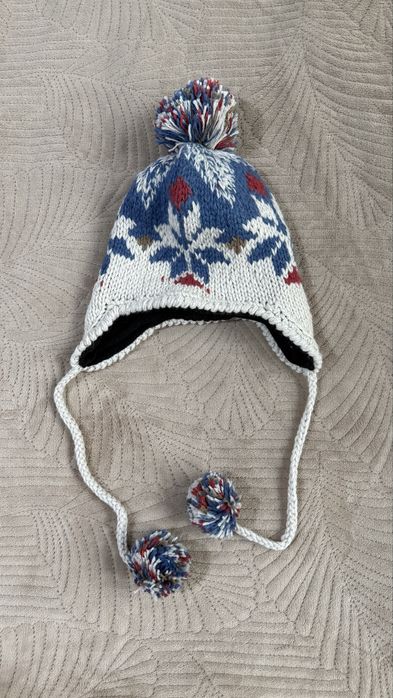 Детская зимняя одежда шапки