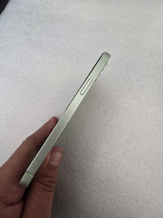 IPhone 12 за части