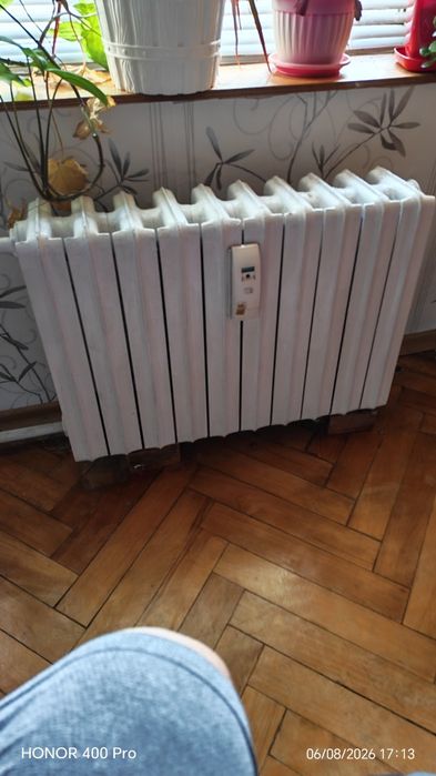 Чогунен радиатор 40 см.височина четворно оребрен.