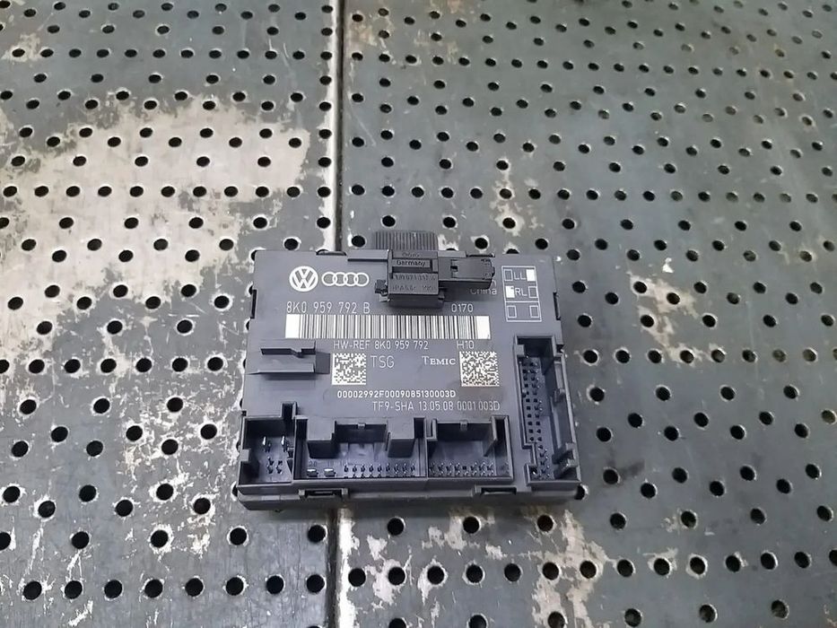 Modul calculator usa stanga fata audi a4 b8 8k 8k0959792b