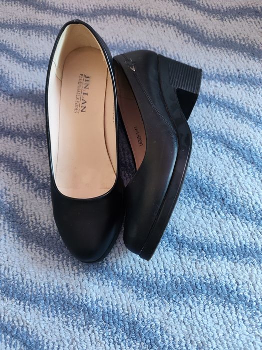 Туфли женские черные