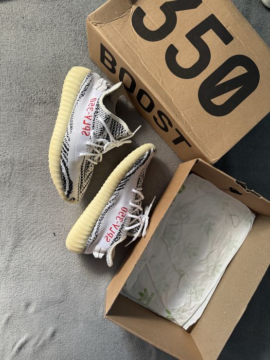 Adidas yeezy boost zebra
