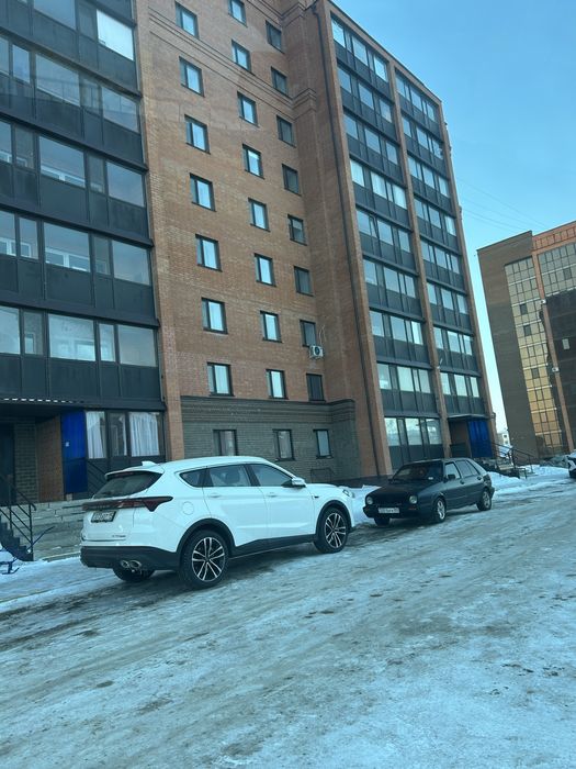 Продам двух комнатную квартиру