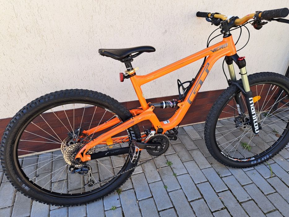 Bicicleta GT Verb full suspension