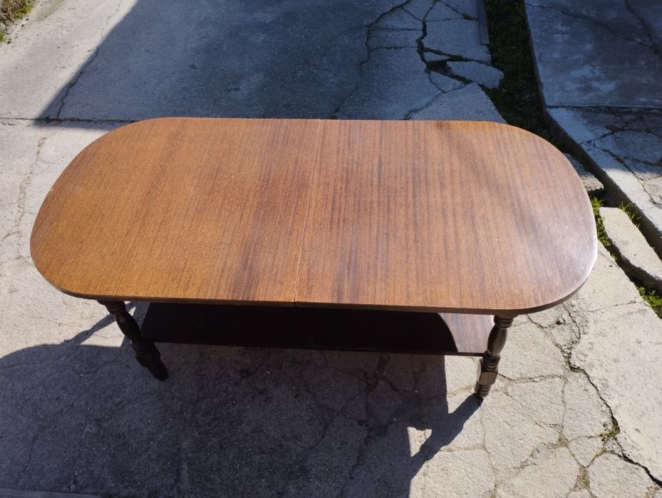 Разтегателна холна маса