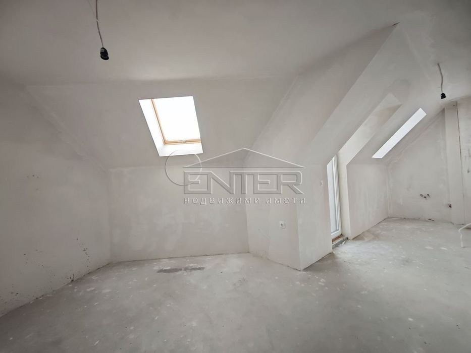 Продава се Едностаен апартамент в Варна, Лятно кино Тракия - 42 кв.м за 2620 €/кв.м - Снимка #4