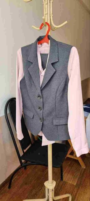 Деловой Костюм тройка женский