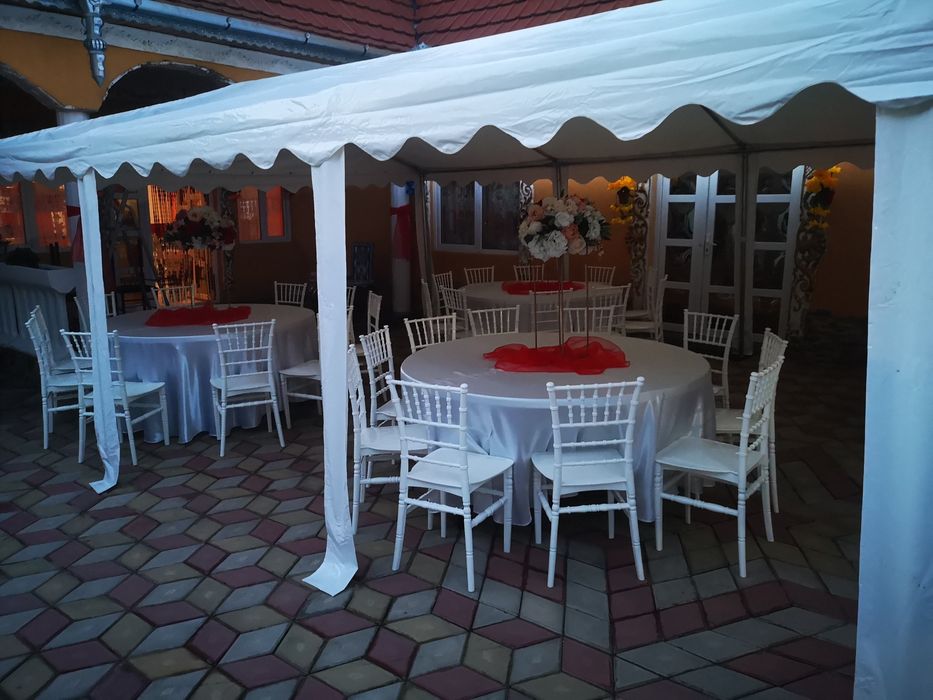 Închiriere corturi, scaune, mese rotunde, decorațiuni