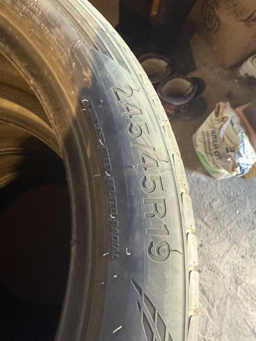 Продам летние шины 245/45r19